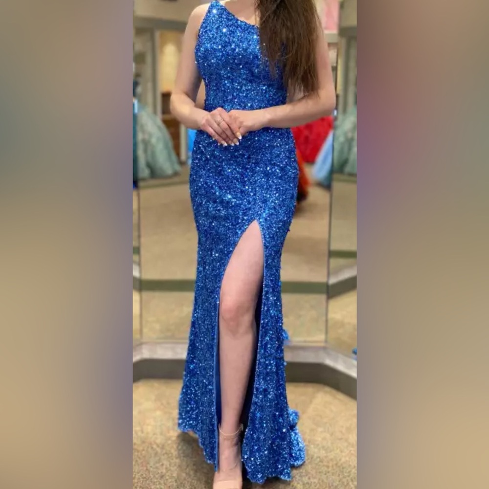 Sherri Hill Blue Sequin dress